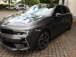 Grau Gebraucht 2023 Opel Astra Ultimate Limousine | 21.900 € (Fairer Preis)