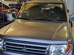 Silber Gebraucht 2004 Mitsubishi Pajero SUV | 8.500 €