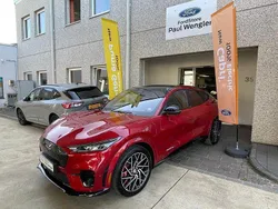 Rot Neu 2025 Ford Mustang Mach-E GT Extended Range SUV | 55.950 €