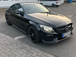 Schwarz Gebraucht 2016 Mercedes 220 AMG line Coupé | 22.900 €