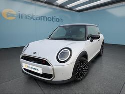 Weiß Gebraucht 2024 Mini Cooper S Favoured Kleinwagen | 31.649 € (Guter Preis)