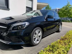 Kosmosschwarz metalliclack Gebraucht 2017 Mercedes A180 Limousine | 16.700 € (Etwas zu teuer)