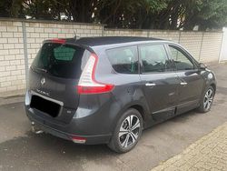 Gebraucht 2011 Renault Grand Scénic III Bose Edition Van / Kleinbus | 3.999 € (Guter Preis)