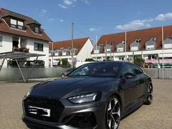 Grau Gebraucht 2023 Audi RS5 Sportback Competition Limousine | 79.700 € (Teuer)