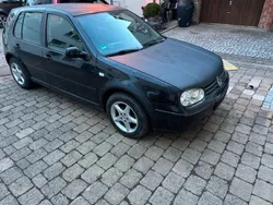Schwarz Gebraucht 2004 VW Golf IV Kleinwagen | 600 € (Superpreis)