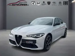 Perla lunare, metallic Gebraucht 2024 Alfa Romeo Giulia Veloce Limousine | 34.480 € (Fairer Preis)