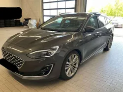 Grau Gebraucht 2019 Ford Focus Ambiente Kombi | 17.490 € (Fairer Preis)