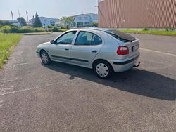 Blau Gebraucht 1999 Renault Mégane Coupé Coupé | 1.000 €