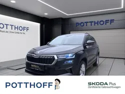 Schwarz Gebraucht 2024 Skoda Karoq Selection SUV | 29.777 € (Guter Preis)