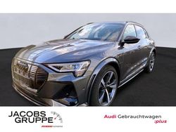 Grau Gebraucht 2022 Audi e-tron Ambiente SUV | 43.980 € (Superpreis)