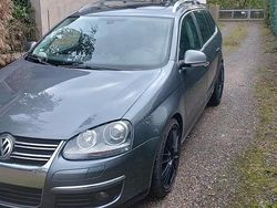 Grau Gebraucht 2008 VW Golf V Kombi | 4.000 € (Teuer)