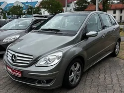 Grau Gebraucht 2005 Mercedes B170 Van / Kleinbus | 4.990 € (Fairer Preis)