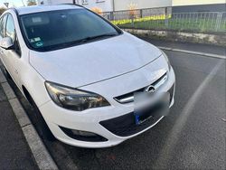 Weiß Gebraucht 2014 Opel Astra Kombi | 2.200 € (Superpreis)