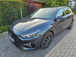 Grau Gebraucht 2021 Hyundai i30 Select Limousine | 14.500 € (Superpreis)