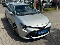 Precious silver Gebraucht 2021 Toyota Corolla Team Limousine | 19.450 € (Guter Preis)