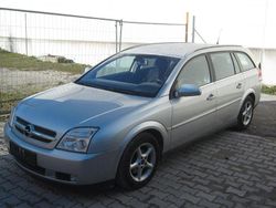 Silber Gebraucht 2004 Opel Vectra Elegance Kombi | 1.600 € (Fairer Preis)