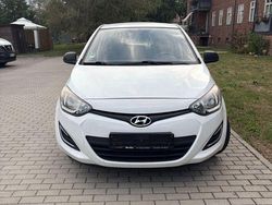 Weiß Gebraucht 2014 Hyundai i20 Edition Kleinwagen | 4.800 € (Fairer Preis)