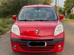 Rot Gebraucht 2011 Renault Kangoo Van / Kleinbus | 6.500 € (Etwas zu teuer)