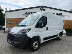 Weiß Gebraucht 2024 Peugeot Boxer Van | 27.900 € (Superpreis)