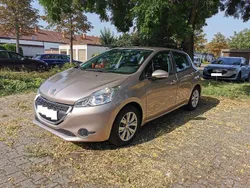 Gold Gebraucht 2015 Peugeot 208 Active Kleinwagen | 4.900 € (Fairer Preis)