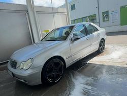 Silber Gebraucht 2004 Mercedes C200 Limousine | 1.150 € (Superpreis)