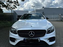 Weiß Gebraucht 2019 Mercedes E300 AMG line Coupé | 39.000 € (Fairer Preis)