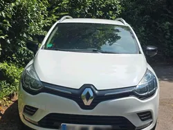 Weiß Gebraucht 2018 Renault Clio GrandTour Kombi | 8.500 € (Fairer Preis)