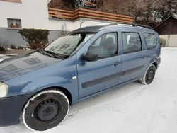 Blau Gebraucht 2007 Dacia Logan MCV Lauréate Kombi | 2.175 € (Fairer Preis)
