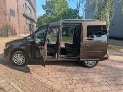 Braun Gebraucht 2016 VW Caddy Comfortline Van / Kleinbus | 15.599 € (Superpreis)
