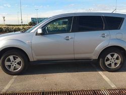 Silber Gebraucht 2011 Mitsubishi Outlander Invite SUV | 5.100 €