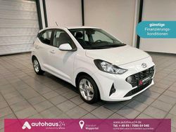 Weiß Gebraucht 2023 Hyundai i10 Trend Kleinwagen | 11.990 € (Fairer Preis)