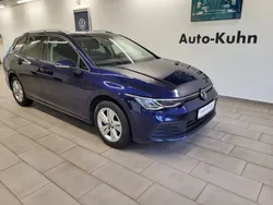 Blau Gebraucht 2023 VW Golf VIII Life Kombi | 25.800 € (Fairer Preis)