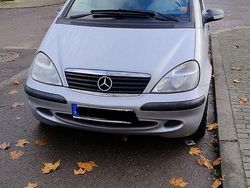 Silber Gebraucht 2004 Mercedes A140 Classic Kleinwagen | 3.500 € (Teuer)