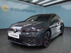 Grau Neu 2025 VW Golf VIII GTI Kleinwagen | 48.449 € (Teuer)
