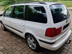 Weiß Gebraucht 2008 Seat Alhambra Reference Van / Kleinbus | 3.900 € (Fairer Preis)