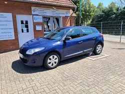 Blau Gebraucht 2011 Renault Mégane III Authentique Limousine | 4.400 € (Fairer Preis)