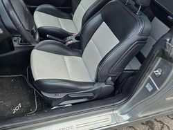 Grau Gebraucht 2011 Peugeot 207 CC Roland Garros Cabrio | 3.900 € (Guter Preis)