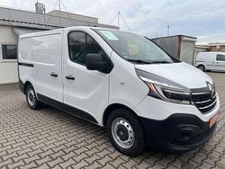 Weiß Gebraucht 2020 Renault Trafic Komfort Van / Kleinbus | 11.490 € (Superpreis)