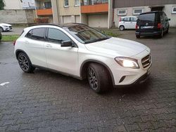 Weiß Gebraucht 2016 Mercedes GLA220 SUV | 18.250 € (Fairer Preis)