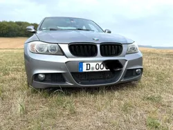 Grau Gebraucht 2010 BMW 325 M Sport Limousine | 9.500 €