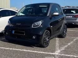 Schwarz Gebraucht 2023 Smart ForTwo Electric Drive Coupé | 14.800 € (Teuer)