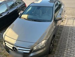 Grau Gebraucht 2025 Mercedes A200 Limousine | 10.500 €