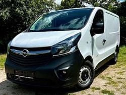 Weiß Gebraucht 2017 Opel Vivaro S Van | 9.800 € (Guter Preis)