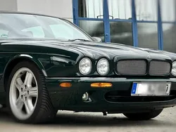 Grün Gebraucht 1998 Jaguar XJR Limousine | 27.900 €