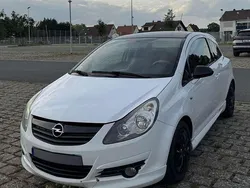 Weiß Gebraucht 2009 Opel Corsa Edition Limousine | 2.200 € (Fairer Preis)