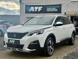 Weiß Gebraucht 2020 Peugeot 5008 Allure Van / Kleinbus | 14.600 € (Etwas zu teuer)