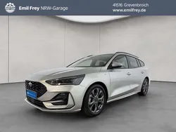 Moondust silber metallic Gebraucht 2023 Ford Focus ST-Line Kombi | 23.375 € (Guter Preis)