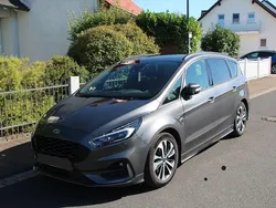 Grau Gebraucht 2022 Ford S-MAX ST-Line Van / Kleinbus | 25.999 € (Fairer Preis)