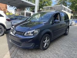 Blau Gebraucht 2015 VW Touran Comfortline Van / Kleinbus | 6.700 € (Superpreis)