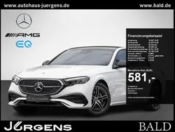 Polarweiss Gebraucht 2024 Mercedes E200 AMG Limousine | 61.690 €